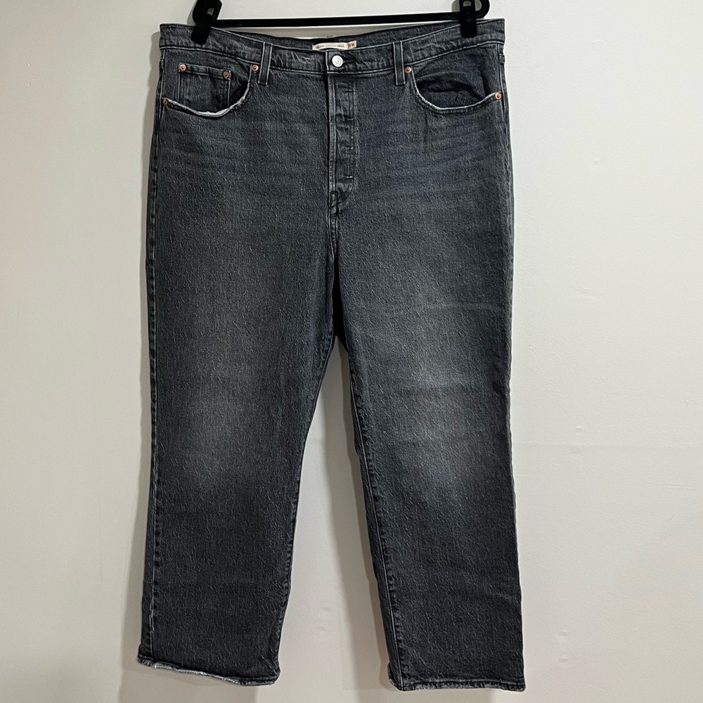 Levi’s Gray Ribcage Straight Ankle Plus Jeans 18W